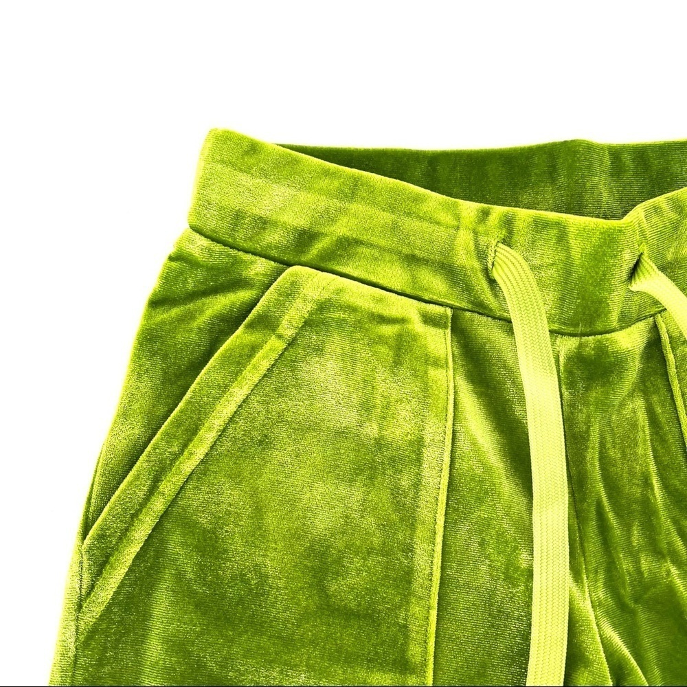 Gsuwoo Women's All Time Velour Drawstrings Shorts Apple Green - Picture 3 of 7